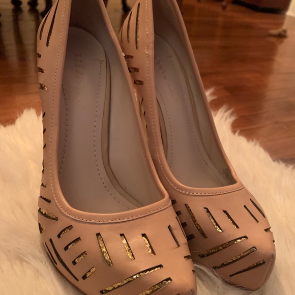 BCBGeneration Nude Metallic Platform Pumps - Picture 6 of 8